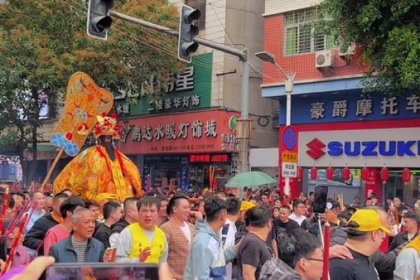 城隍庙灵签抽签仪式视频
